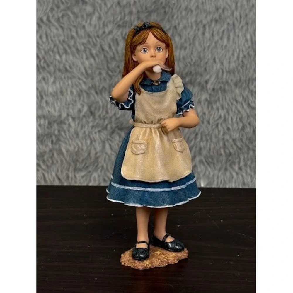 Boyds Bears & Friends Alice in Wonderland Figurine Drink Me Limited Edition